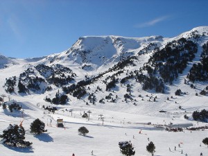 800px-Grandvalira_ski_resort,_Andorra5